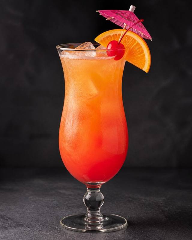 Bahama Mama cocktail