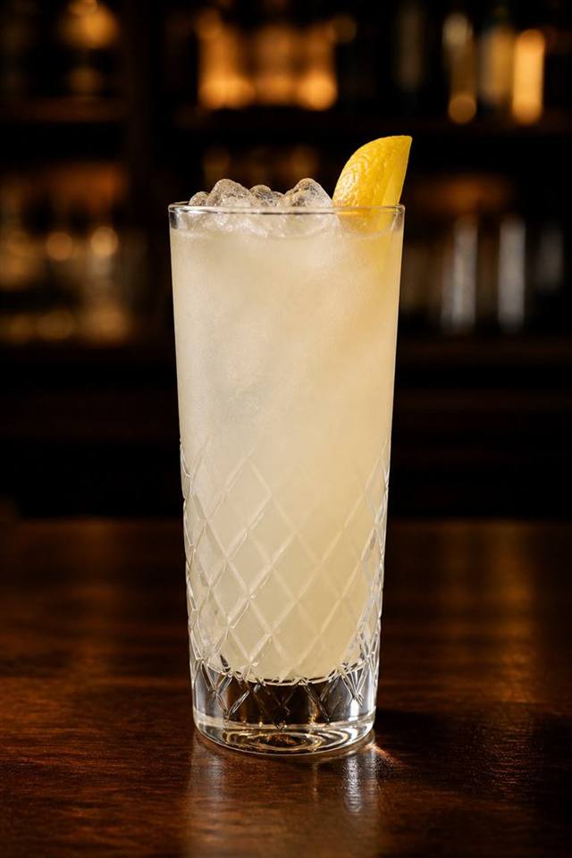 Gin Daisy cocktail