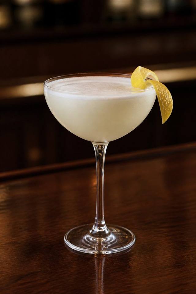 Lady Love Fizz cocktail