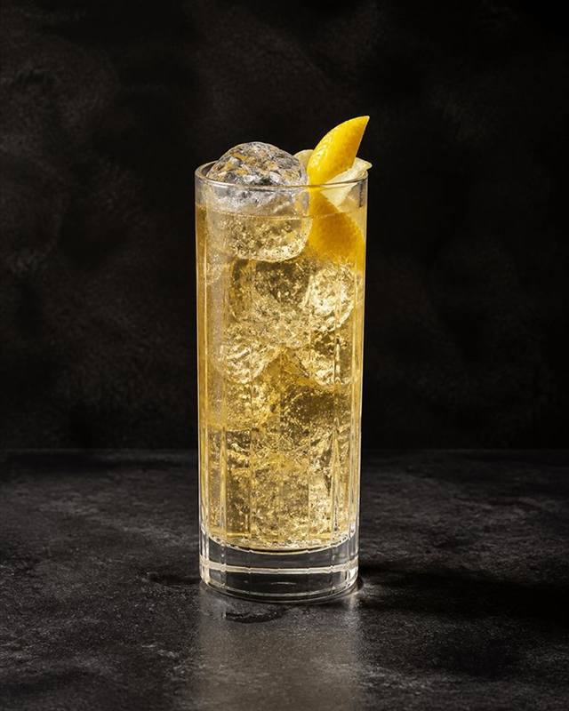 Whiskey Highball cocktail